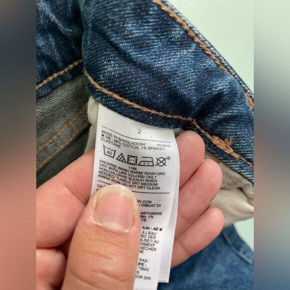 NWT Old Navy High Rise Scottie Dark Blue Denim Button-Front Skirt Sz 2 - Picture 7 of 7